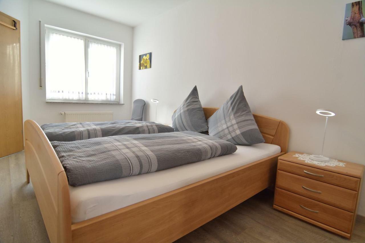 Ferienwohnung Weingarten คล็อตเทน ภายนอก รูปภาพ