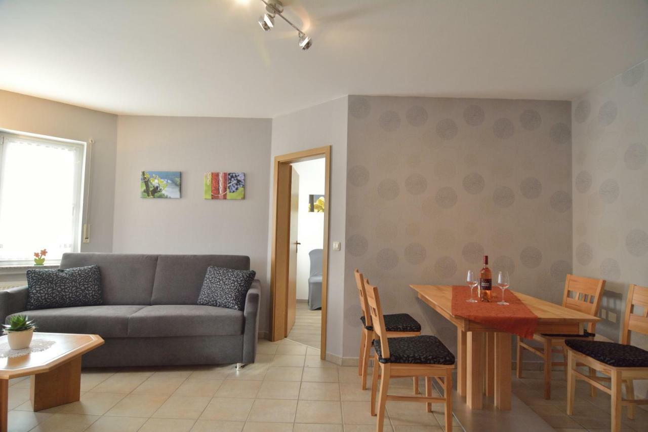 Ferienwohnung Weingarten คล็อตเทน ภายนอก รูปภาพ